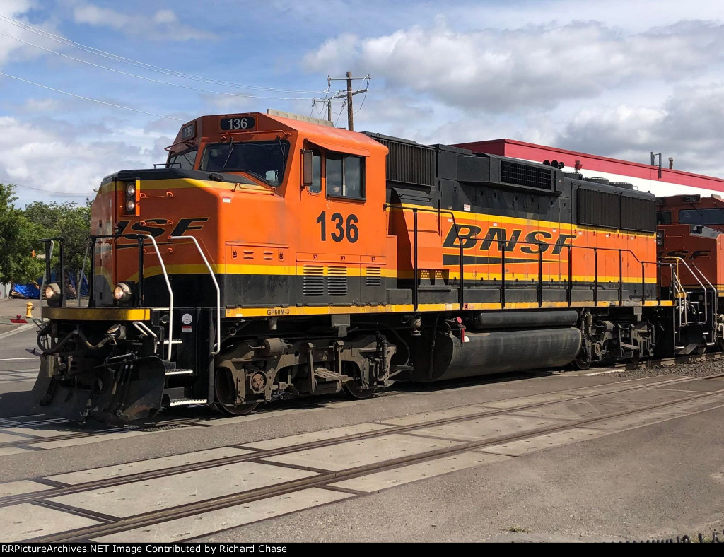 BNSF 136